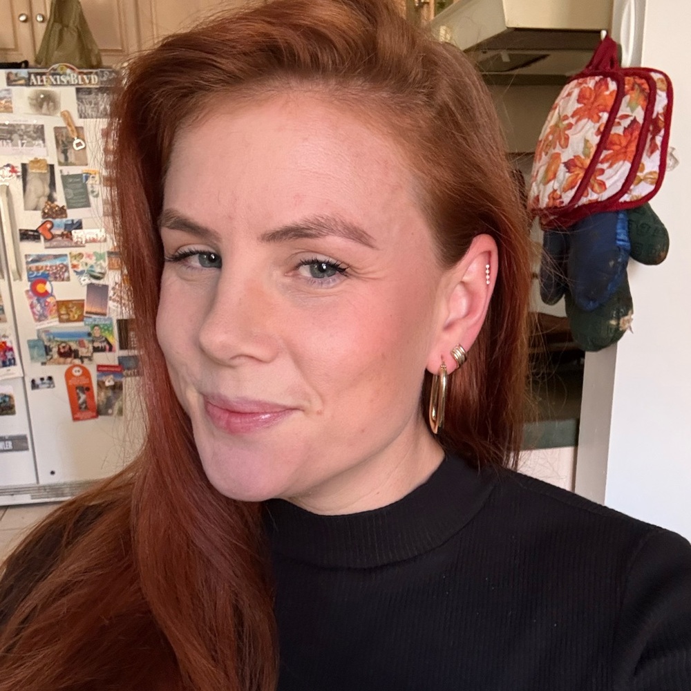 Meet your Posher, Lexi